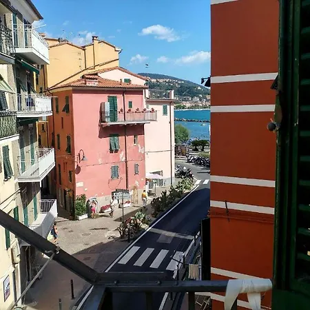 Carmela * Lerici